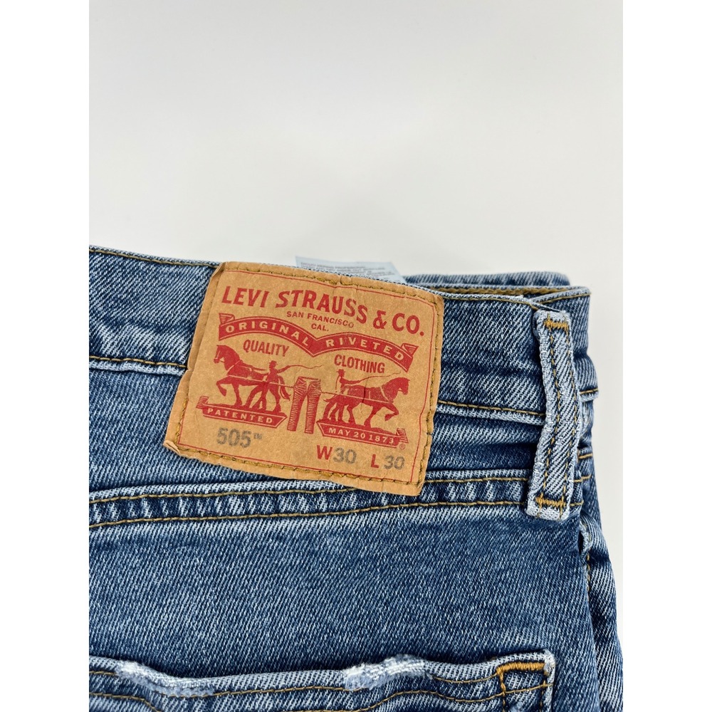 Levi's 505 Regular Fit Jeans Mens W30 L30 Blue Medium Wash Straight Leg Denim - Picture 3 of 9